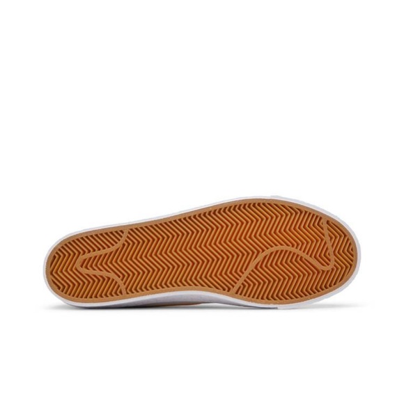 Nike Men’s SB Zoom Blazer Mid
Summit White/Summit White/Laser Orange
Skate Shoes - Picture 6 of 16